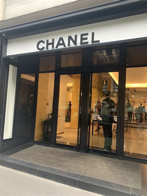 chanel 42 avenue montaigne paris